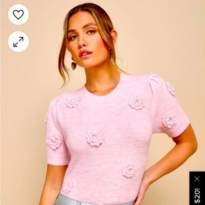 3D short sleeve flowered sweater